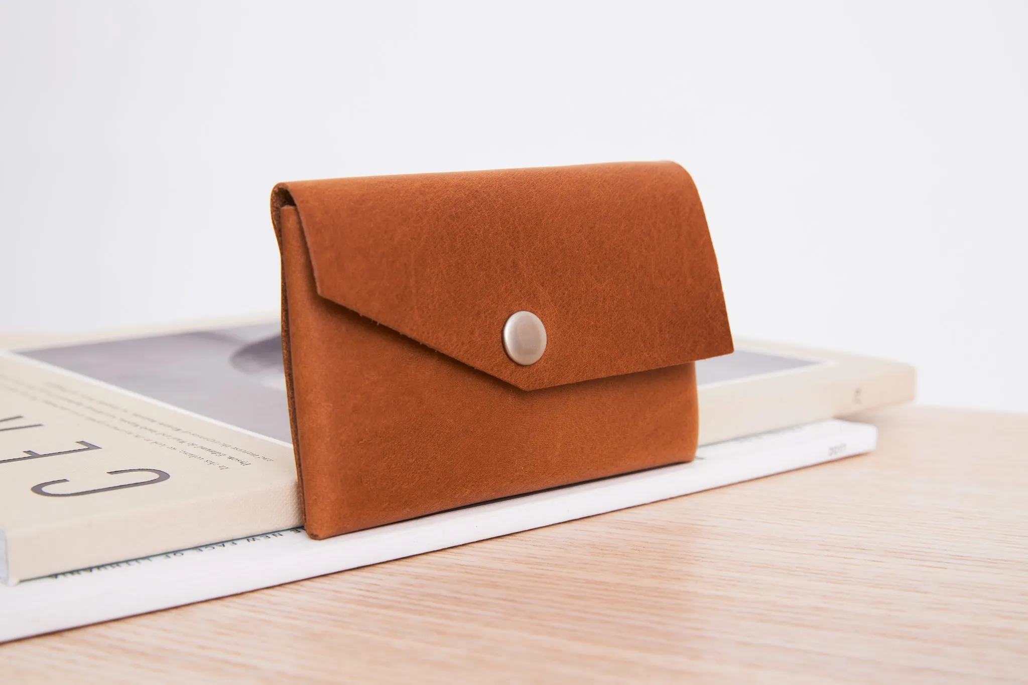 Minimalist seamless wallet/ Tanned