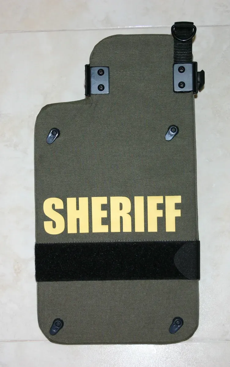 Police Ballistic Shield Riggs Shield™ LEO (Pistol)