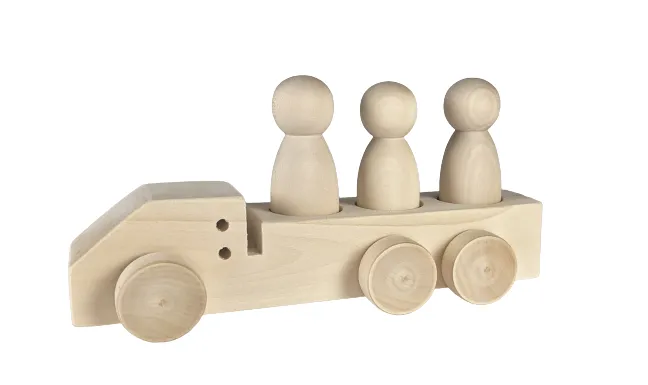 Tractor / Truck with 3 Peg Dolls